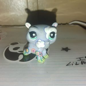 Lps (Littlest pet shop)
